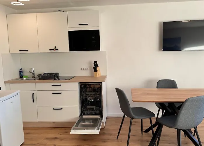 Alpinlounge - Mit Wellness Und Bergblick Апартаменты *